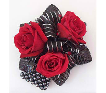 sweetheart rose corsage